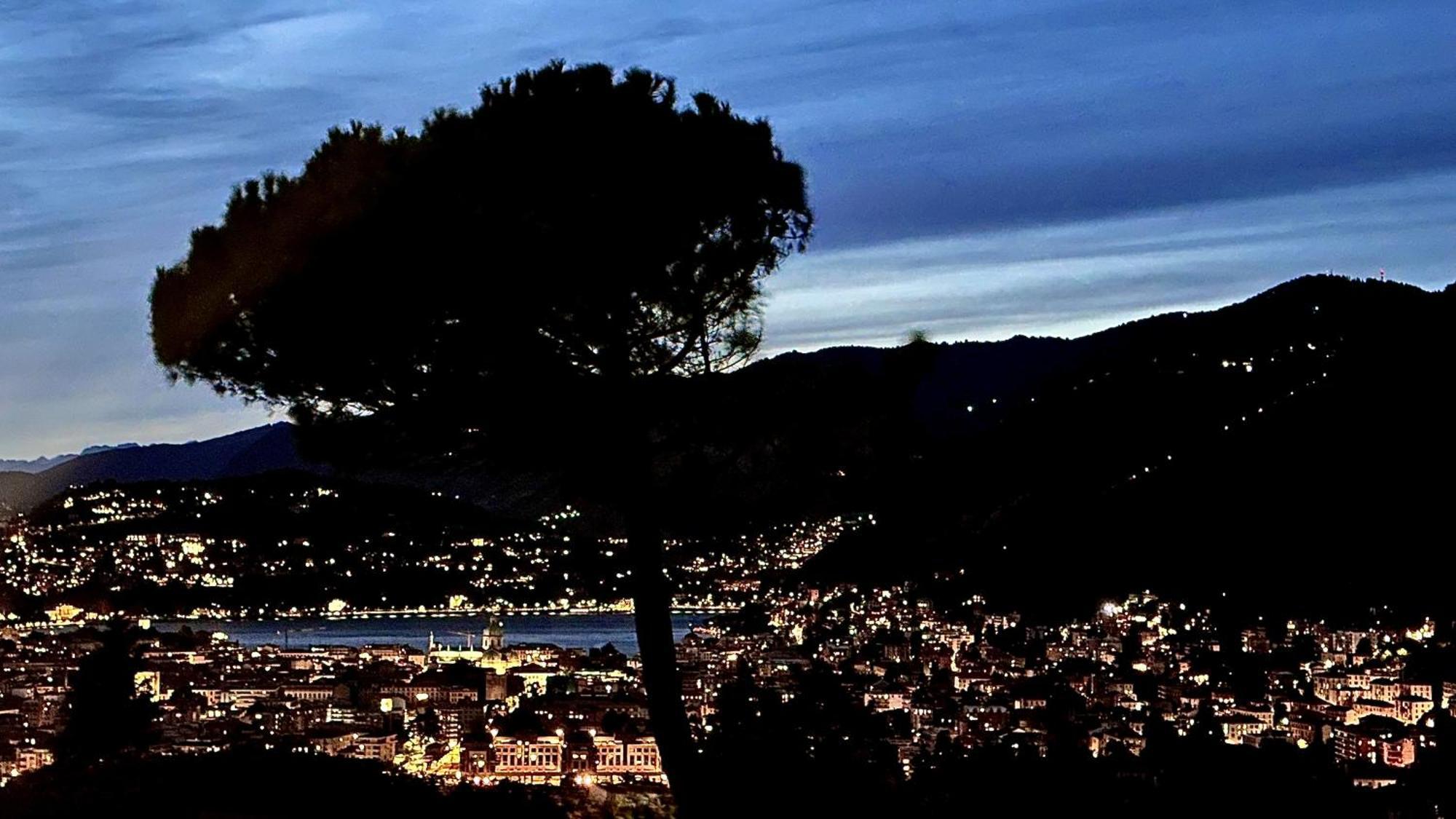 Lake Como View Apartment Екстер'єр фото