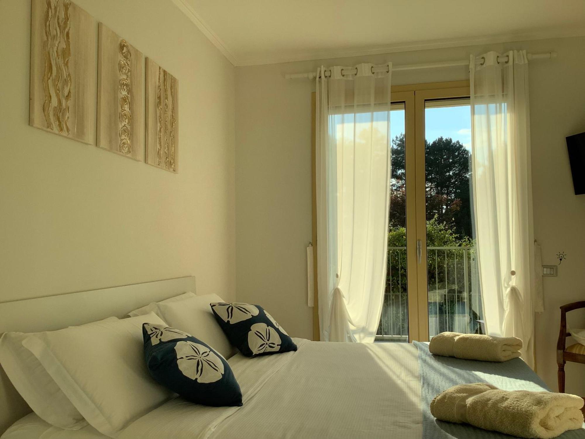 Lake Como View Apartment Екстер'єр фото